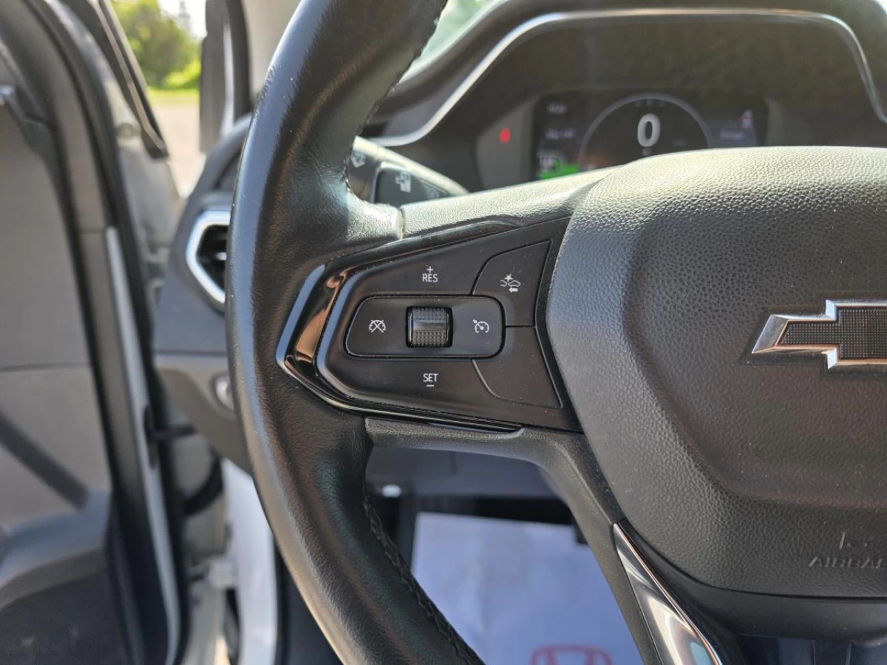 2023 Chevrolet Bolt EUV FWD 4dr LT Image principale