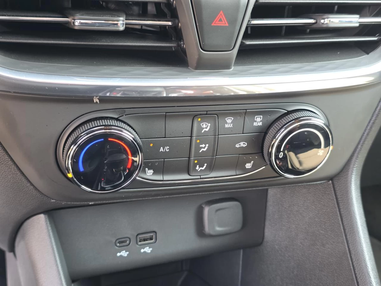 2025 Buick Encore GX Preferred AWD Main Image