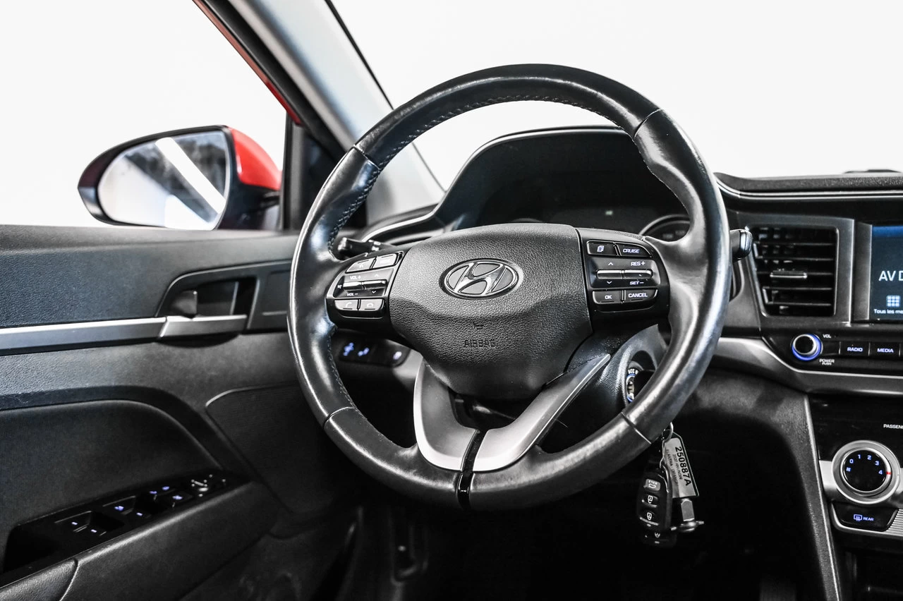2020 Hyundai Elantra Preferred Main Image