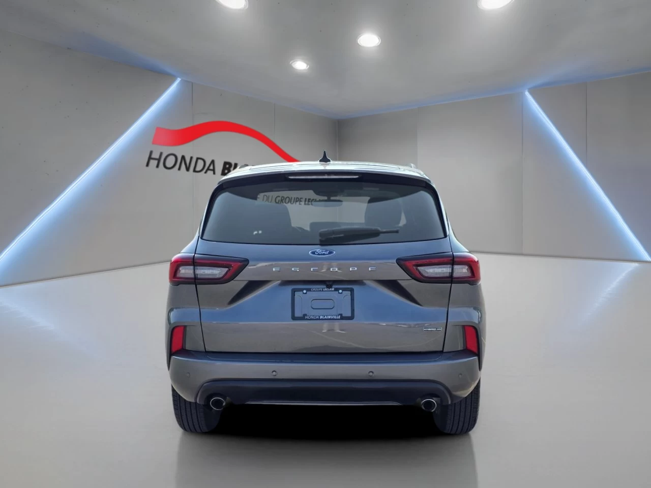 2023 Ford Escape ST-Line AWD Main Image