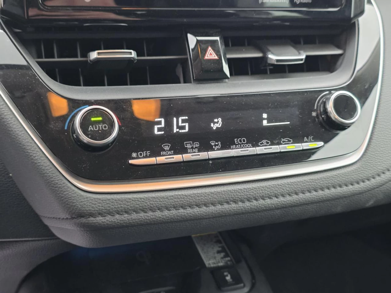 2020 Toyota Corolla LE CVT Main Image