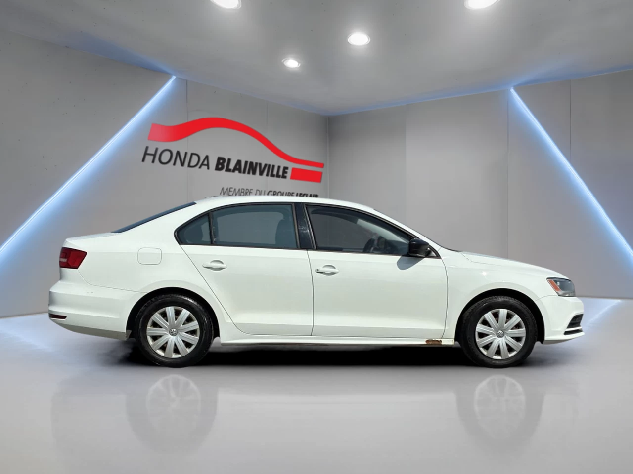 2015 Volkswagen Jetta 4dr 2.0L Auto Trendline+ Image principale