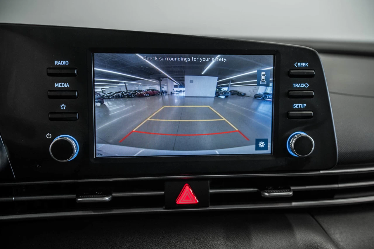 2023 Hyundai Elantra Essential Image principale