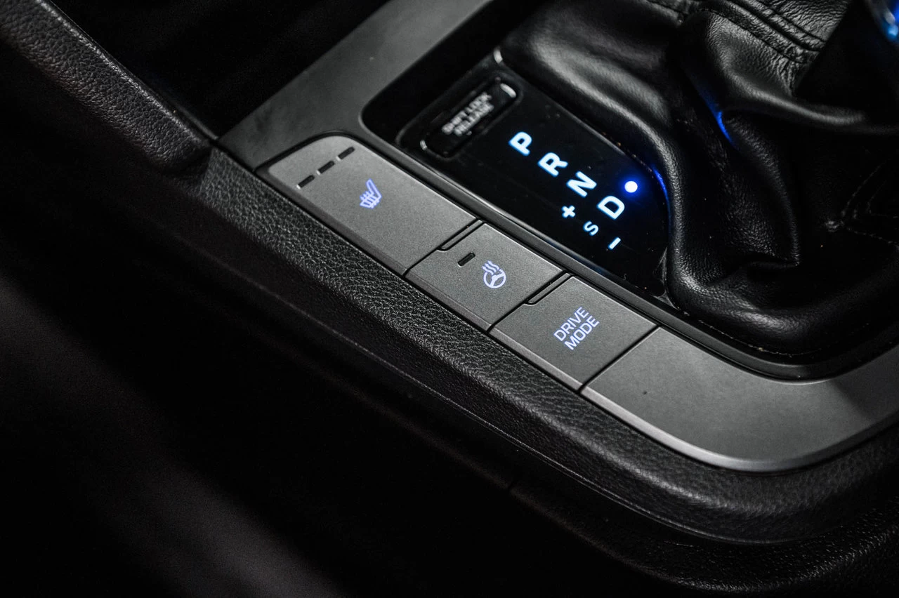 2019 Hyundai Elantra Luxury Image principale