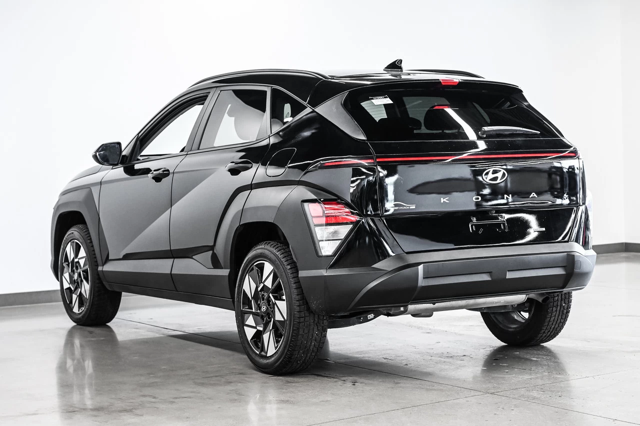 2024 Hyundai Kona Preferred Awd Main Image
