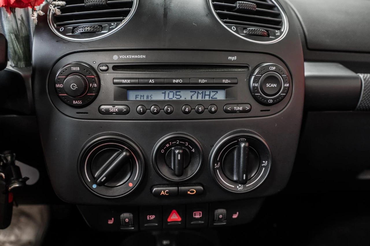 2009 Volkswagen New Beetle Comfortline BAS KM WOW Main Image