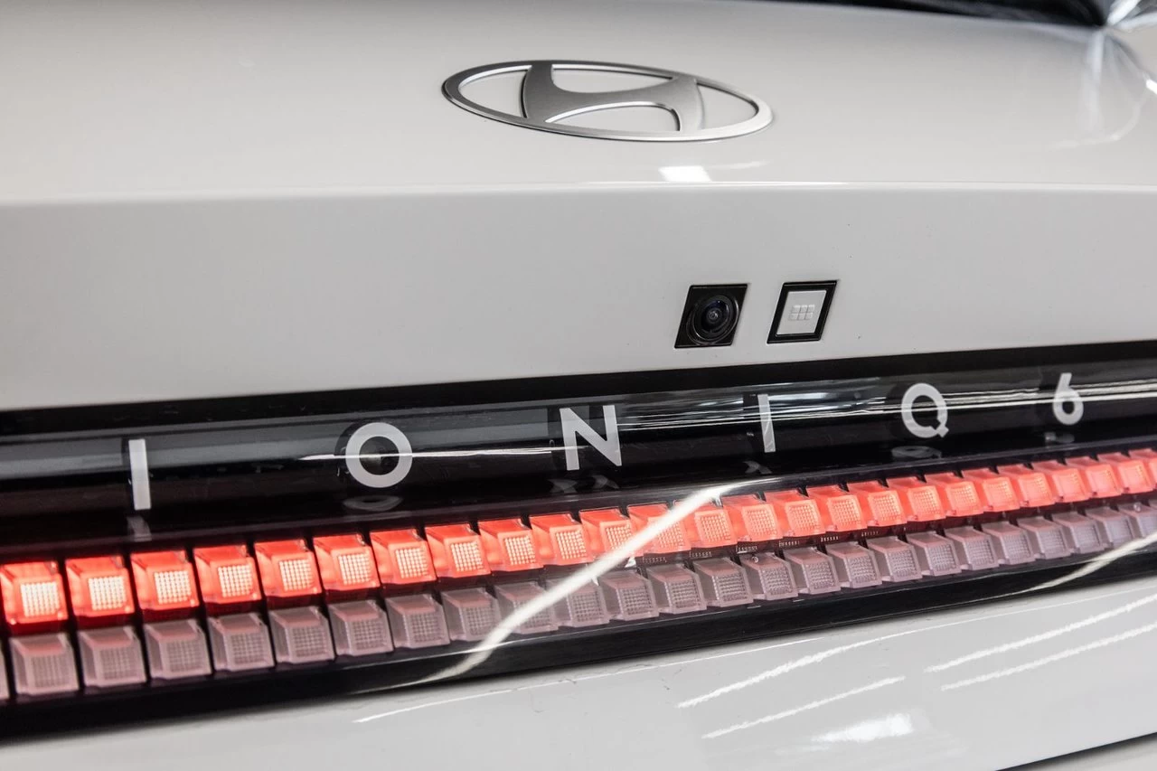 2023 Hyundai IONIQ 6 Preferred Awd Image principale