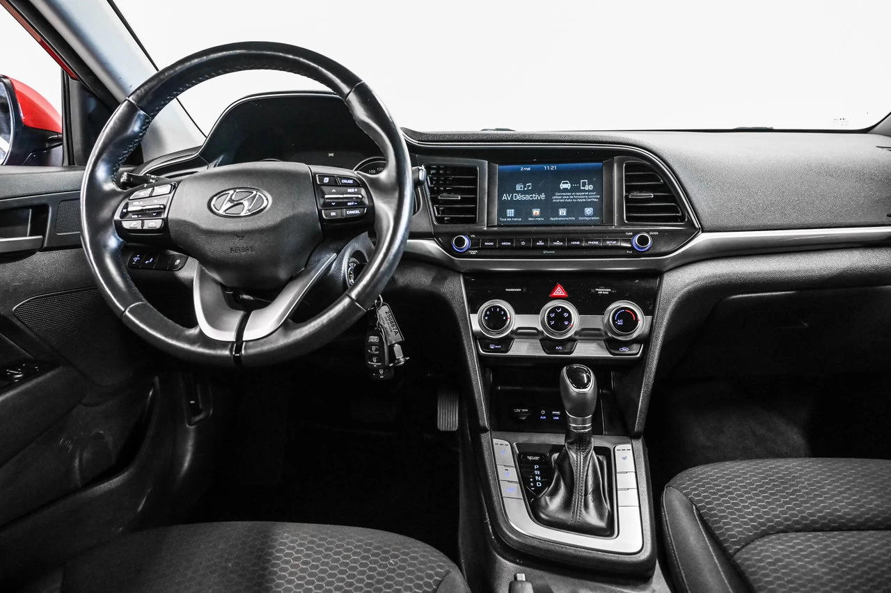 2020 Hyundai Elantra Preferred Main Image