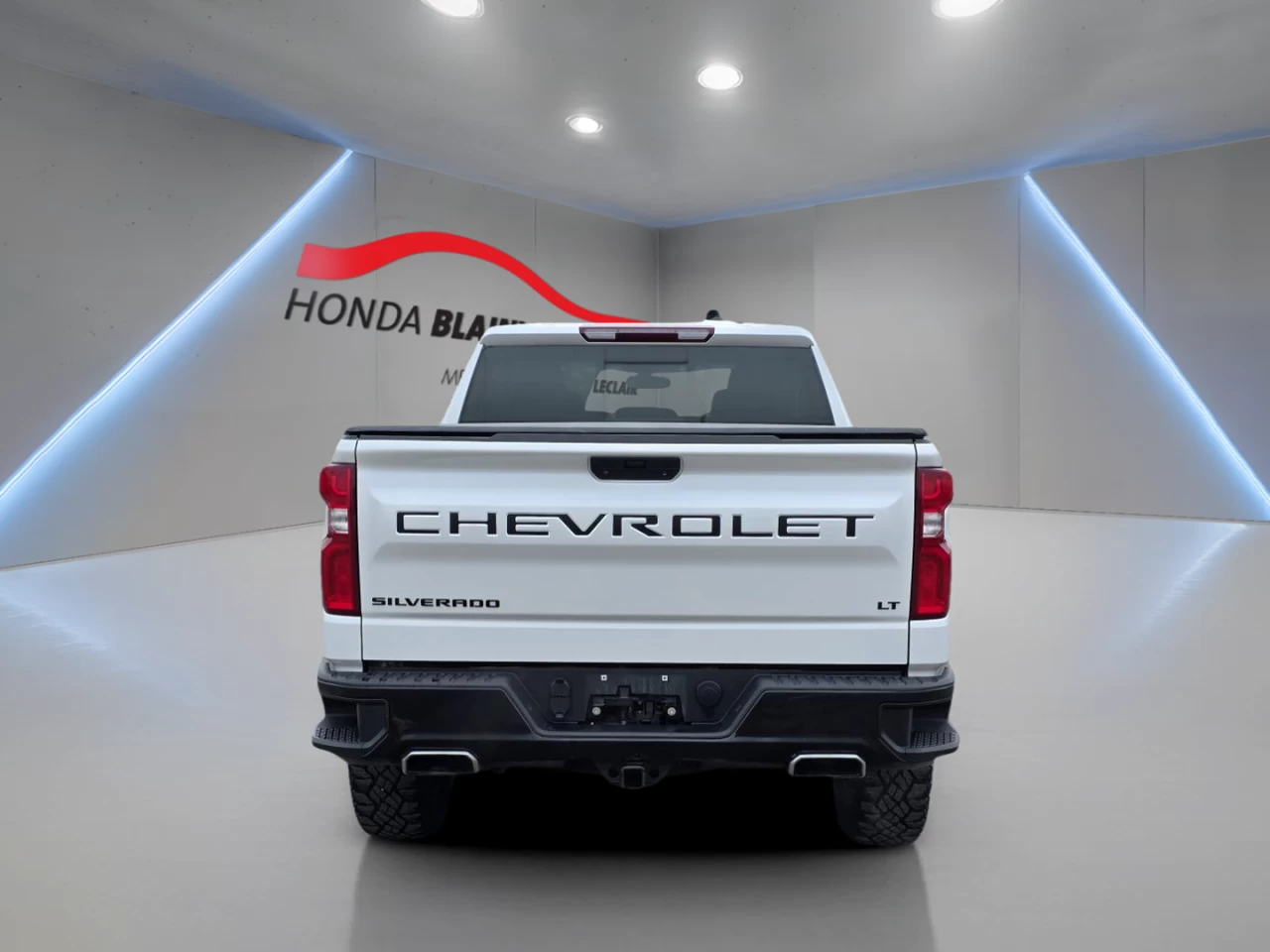 2022 Chevrolet Silverado 1500 Crew Cab Short Box 4-Wheel Drive LT Trail Boss Image principale