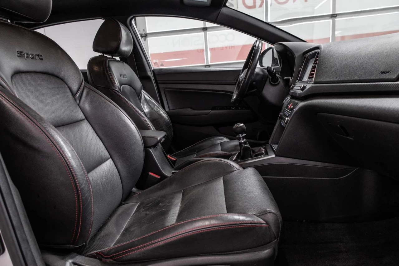 2018 Hyundai Elantra Manuelle - Garantie 1 AN Main Image