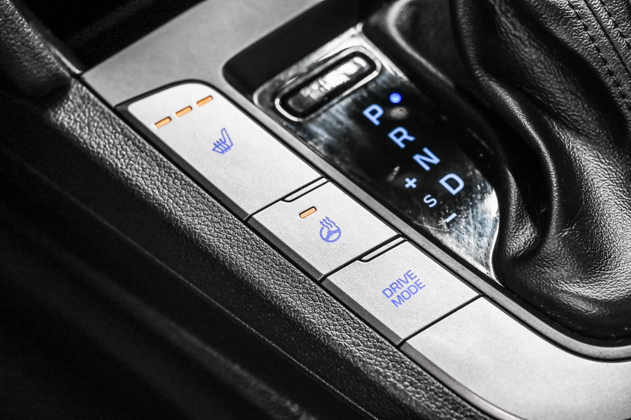 2020 Hyundai Elantra Preferred Main Image