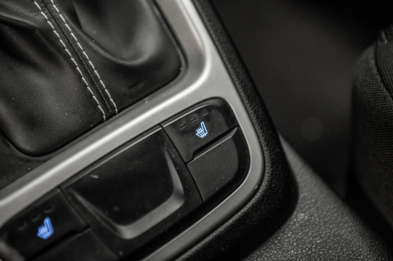 2024 Hyundai Venue Essential Main Image