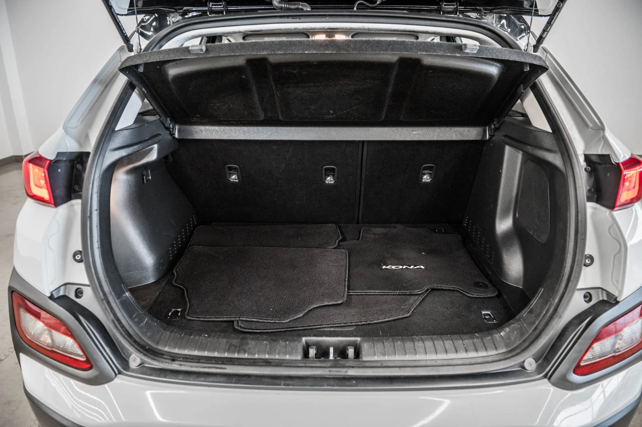 2020 Hyundai Kona electric Preferred Twotone Main Image