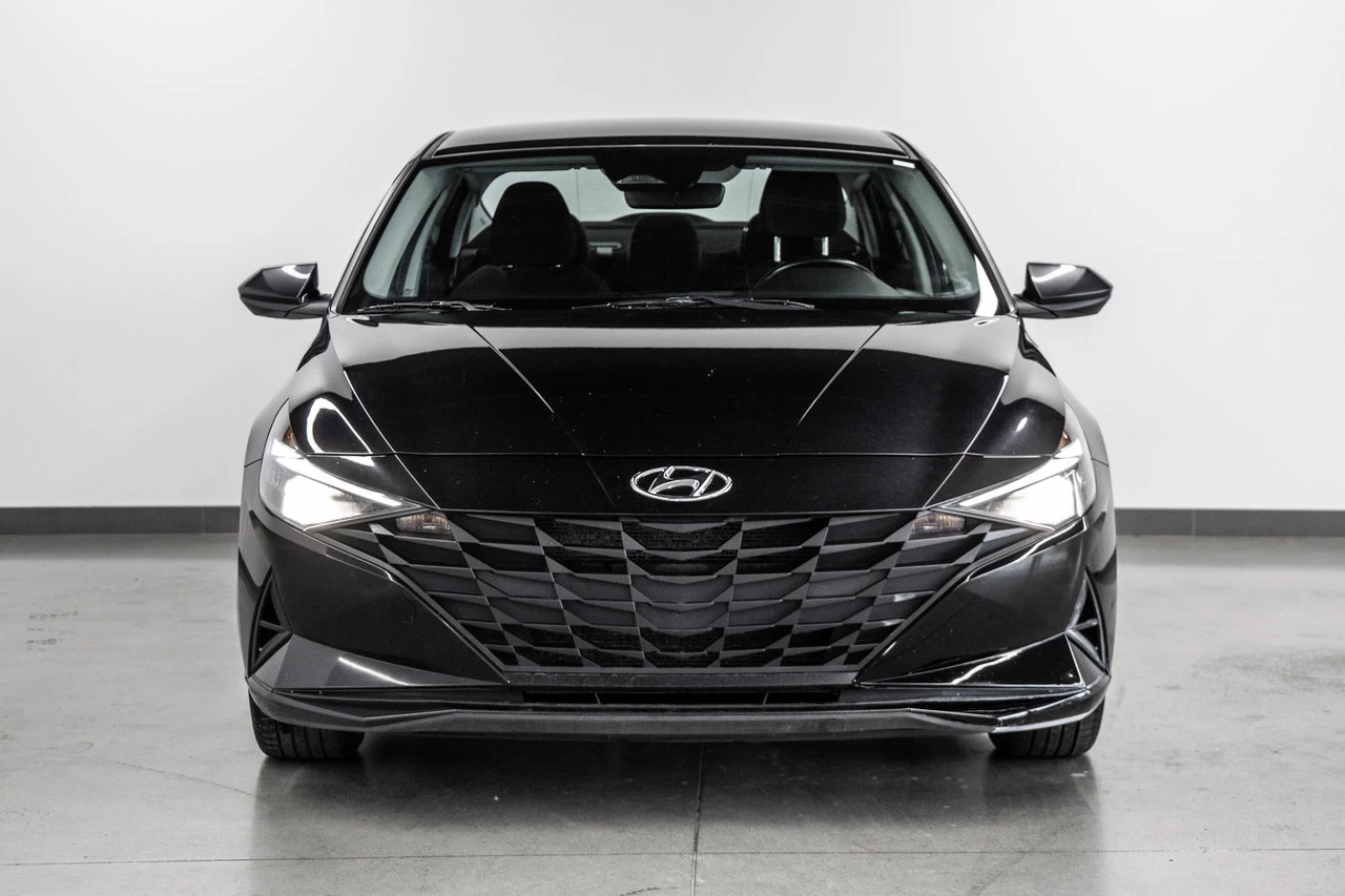 2022 Hyundai Elantra Preferred Image principale