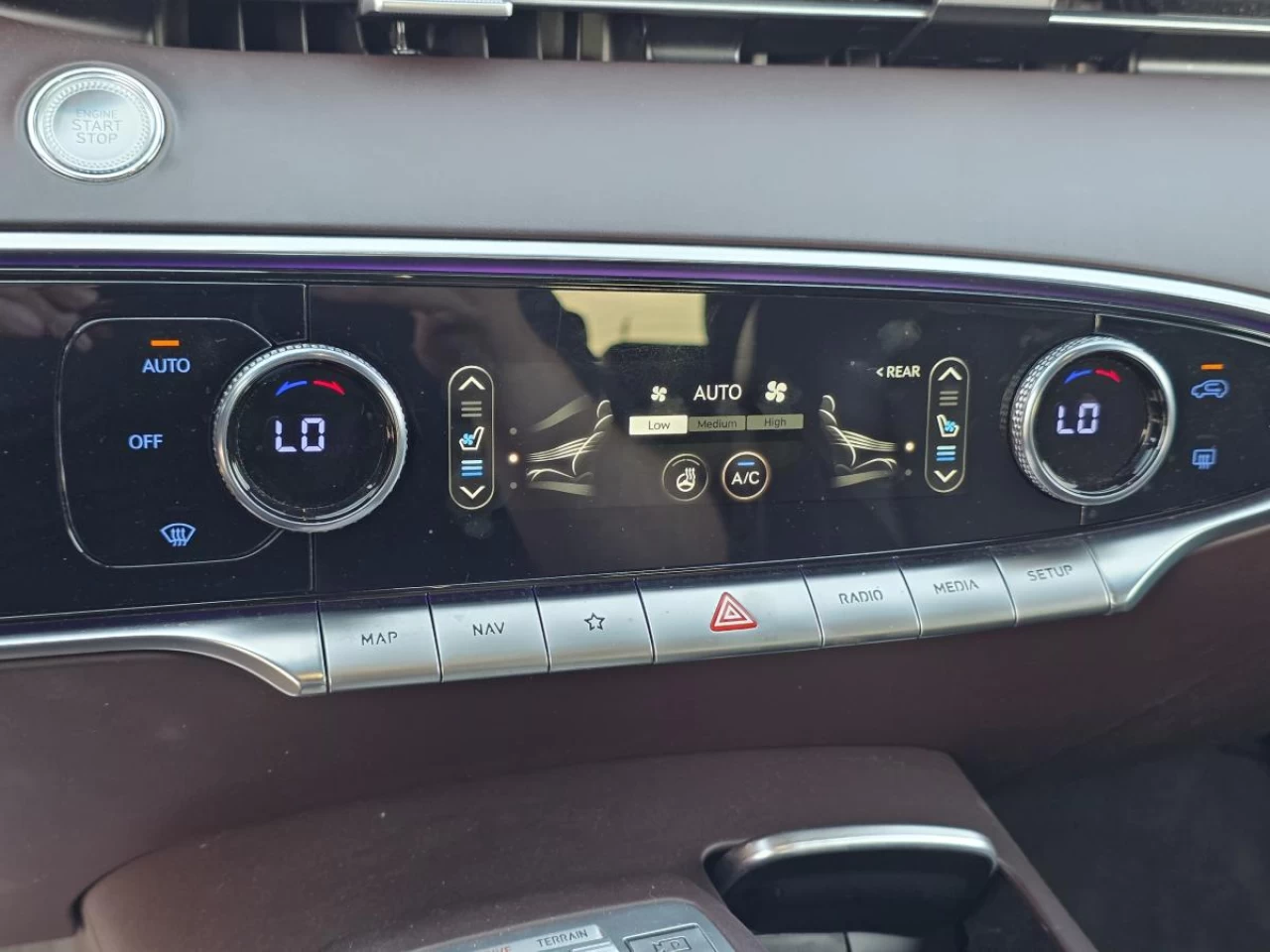 2022 Genesis GV70 2.5T Advanced AWD Main Image