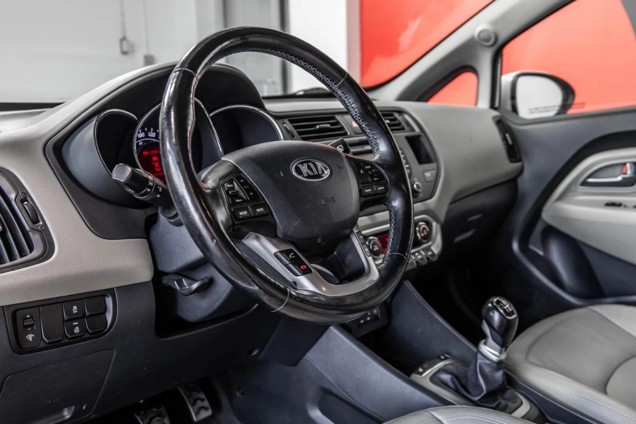 2015 Kia Rio SX - Manuelle - Garantie 1 AN Main Image