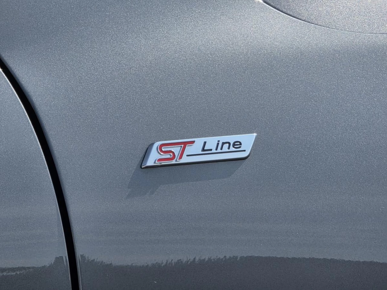 2023 Ford Escape ST-Line AWD Main Image