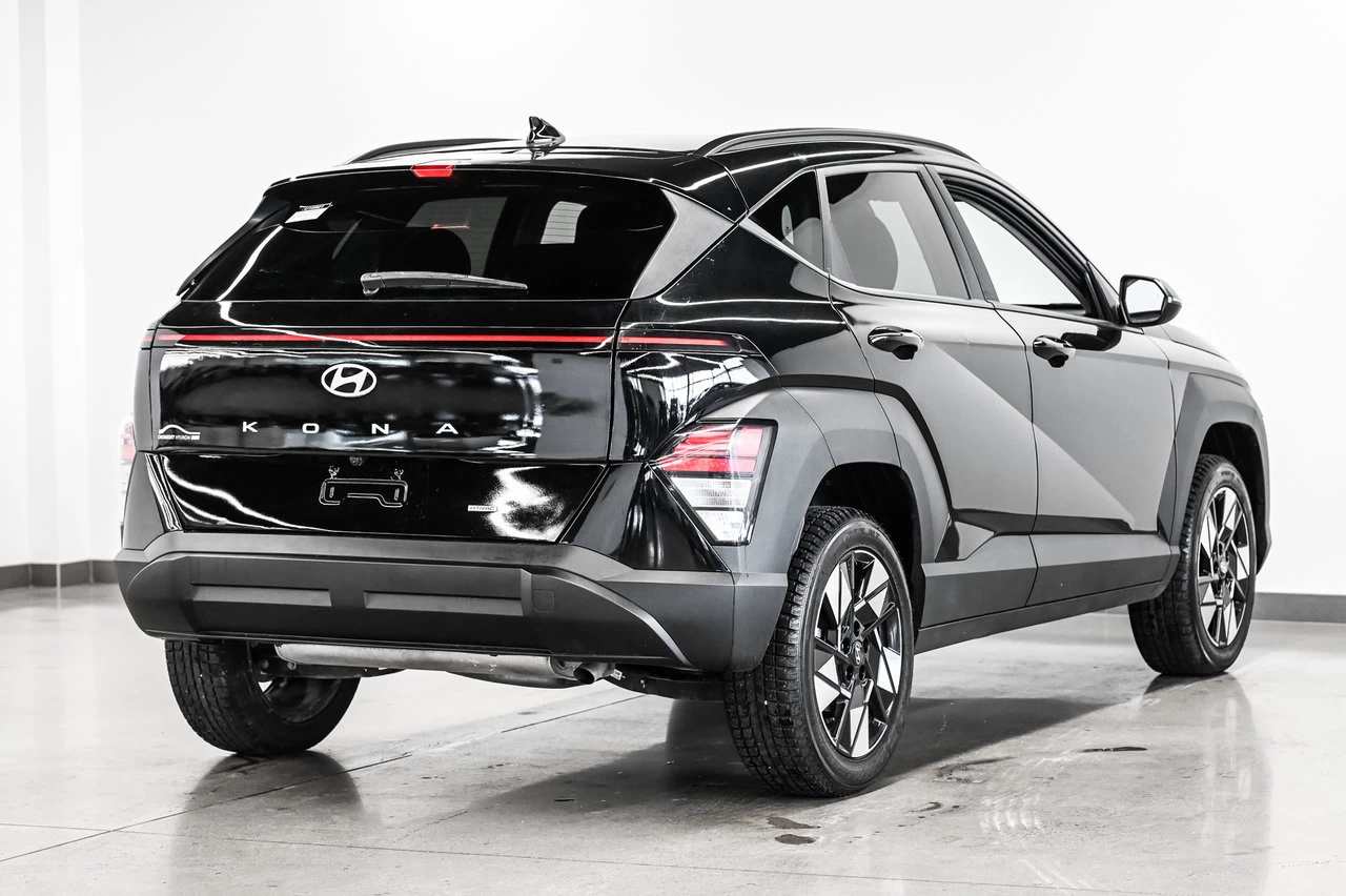 2024 Hyundai Kona Preferred Awd Main Image