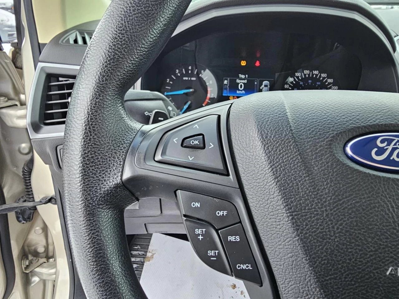 2017 Ford Edge 4dr SE FWD Image principale