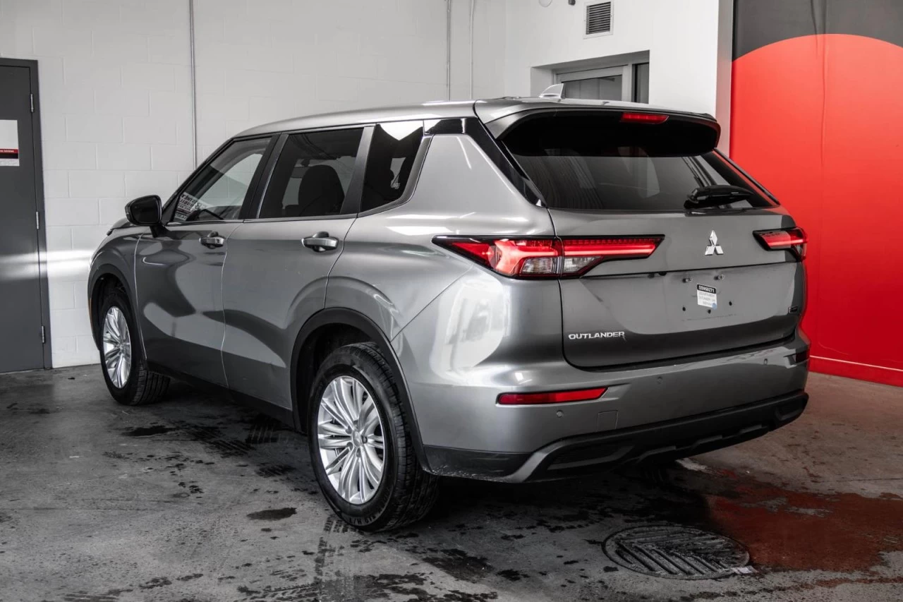 2022 Mitsubishi Outlander ES S-AWC SIEGES.CHAUFF+CAM.RECUL+BLUETOOTH+MAGS Image principale