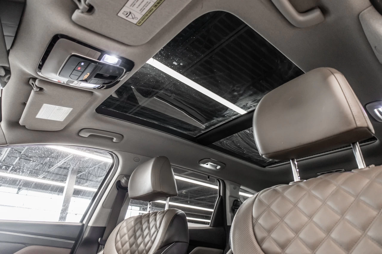2022 Hyundai Santa Fe Plug-In Hybrid Luxury Awd Main Image