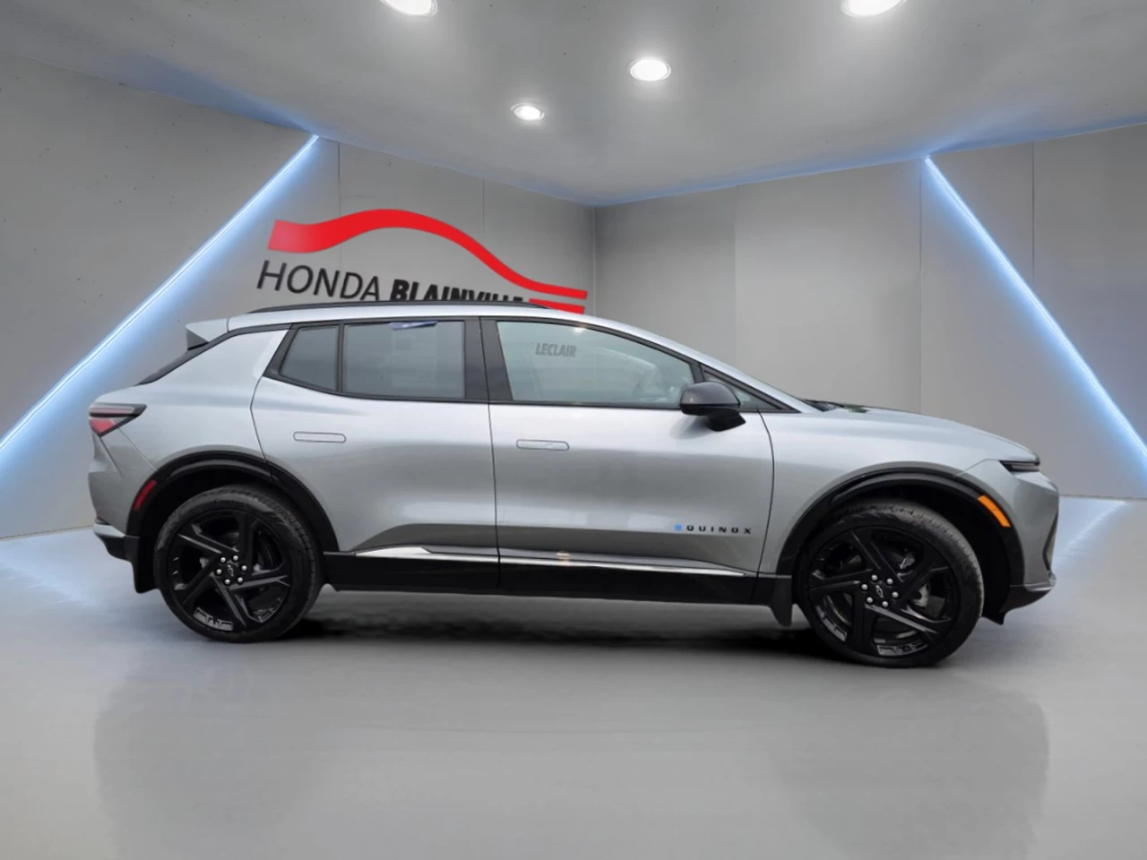 2025 Chevrolet Equinox EV 4dr RS Image principale