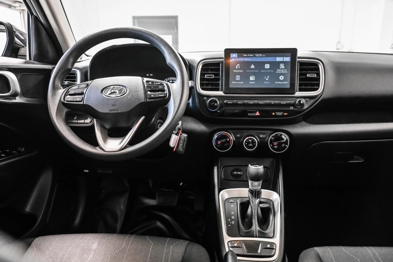 2020 Hyundai Venue Essential SIEGES.CHAUFF+CARPLAY+BLUETOOTH Main Image