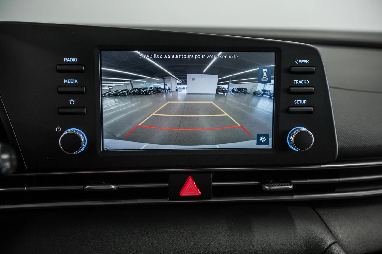 2023 Hyundai Elantra Essential Image principale