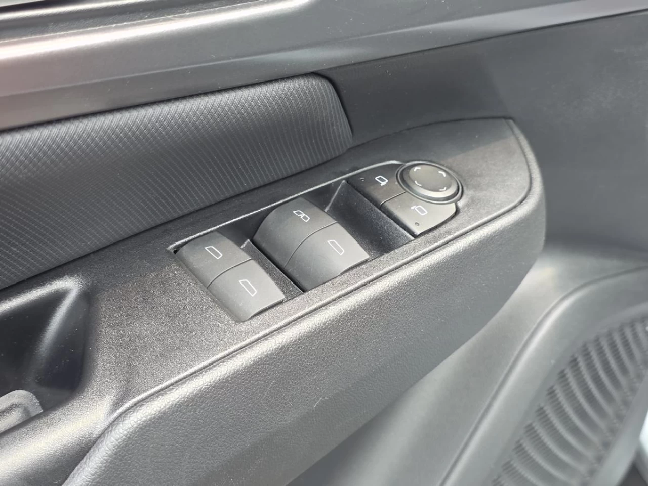 2025 Chevrolet Equinox EV 4dr RS Image principale