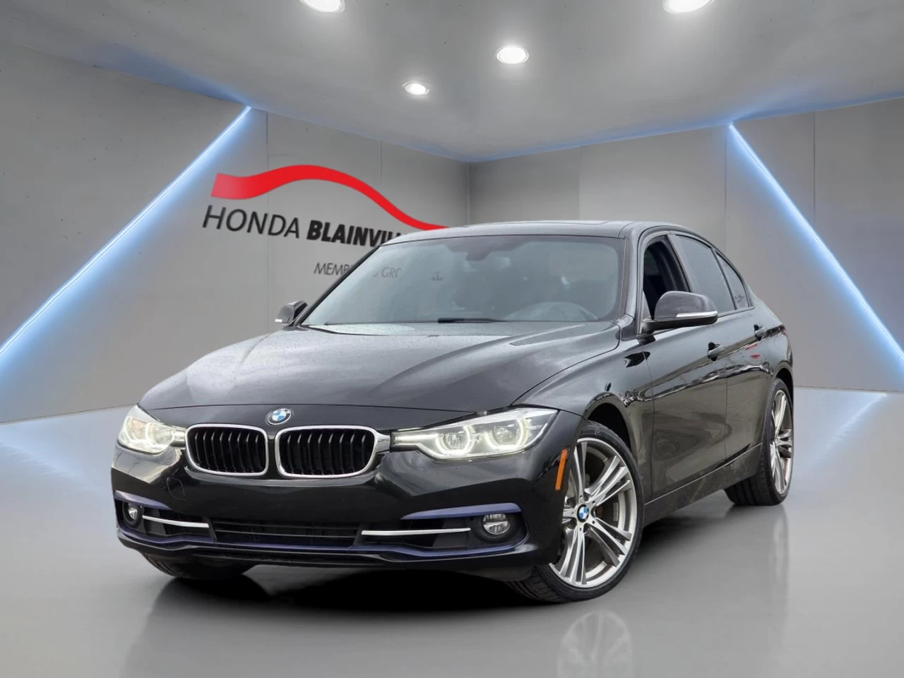 2018 BMW 3 Series Sedan Main Image