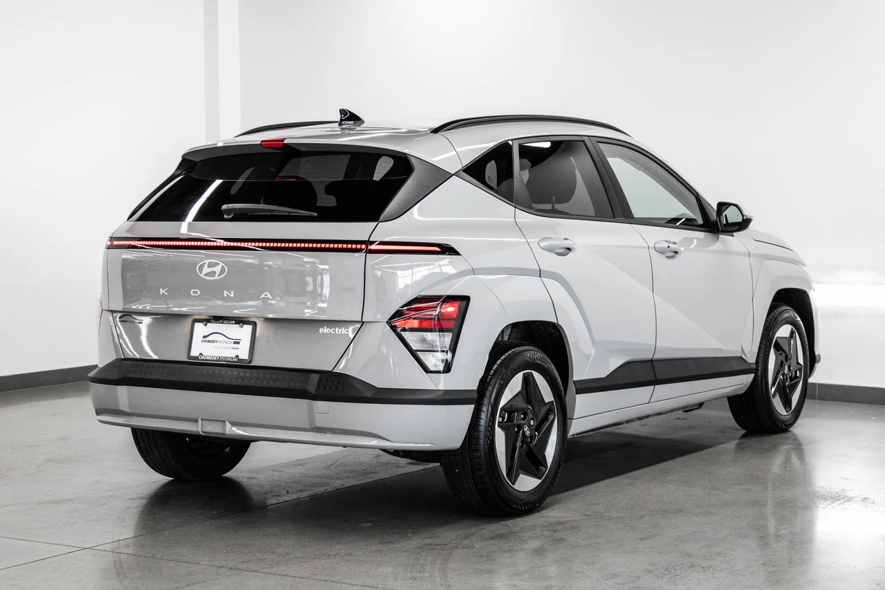 2025 Hyundai Kona Electric Preferred Main Image
