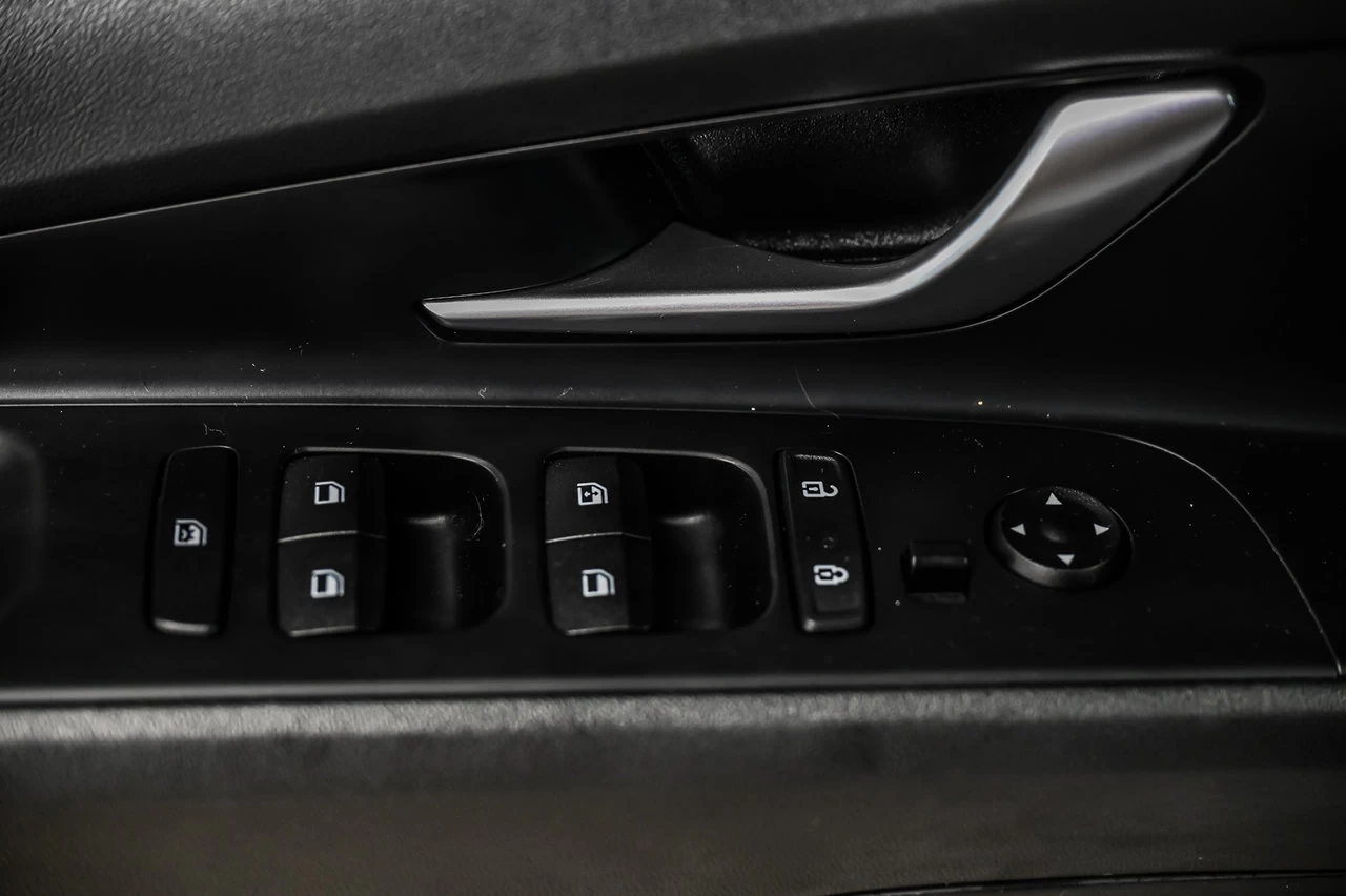 2022 Hyundai Elantra Preferred Image principale