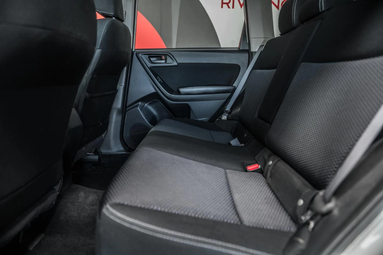2016 Subaru Forester Convenience SIEGES.CHAUFF+CARPLAY+BLUETOOTH Main Image