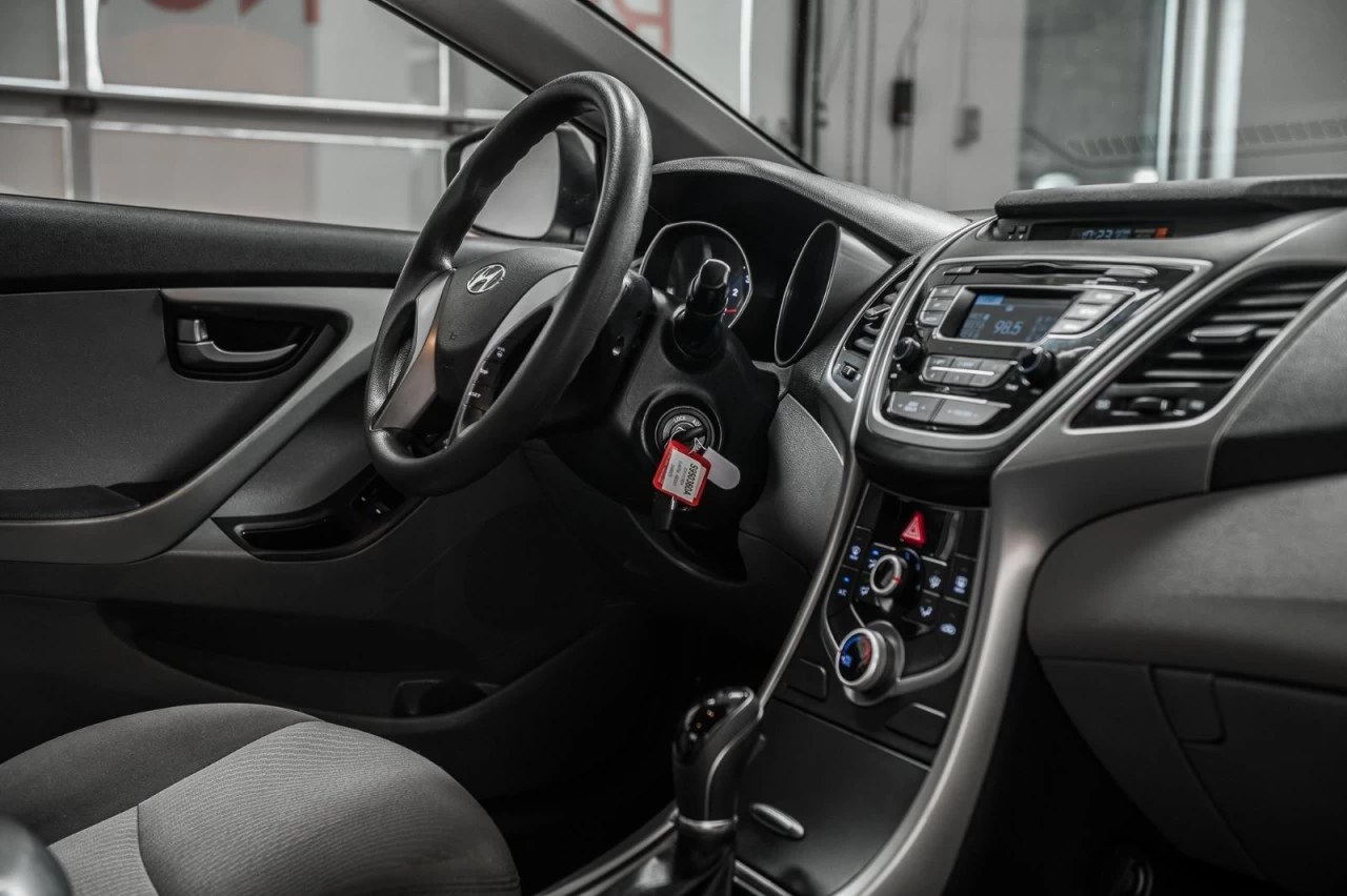 2016 Hyundai Elantra L+ VITRES.ELECTRIQUES+A/C Image principale