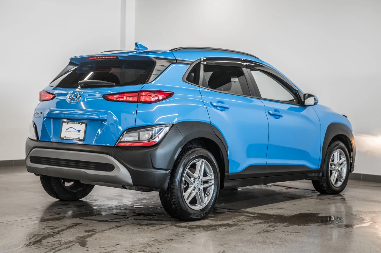 2023 Hyundai Kona Essential Main Image