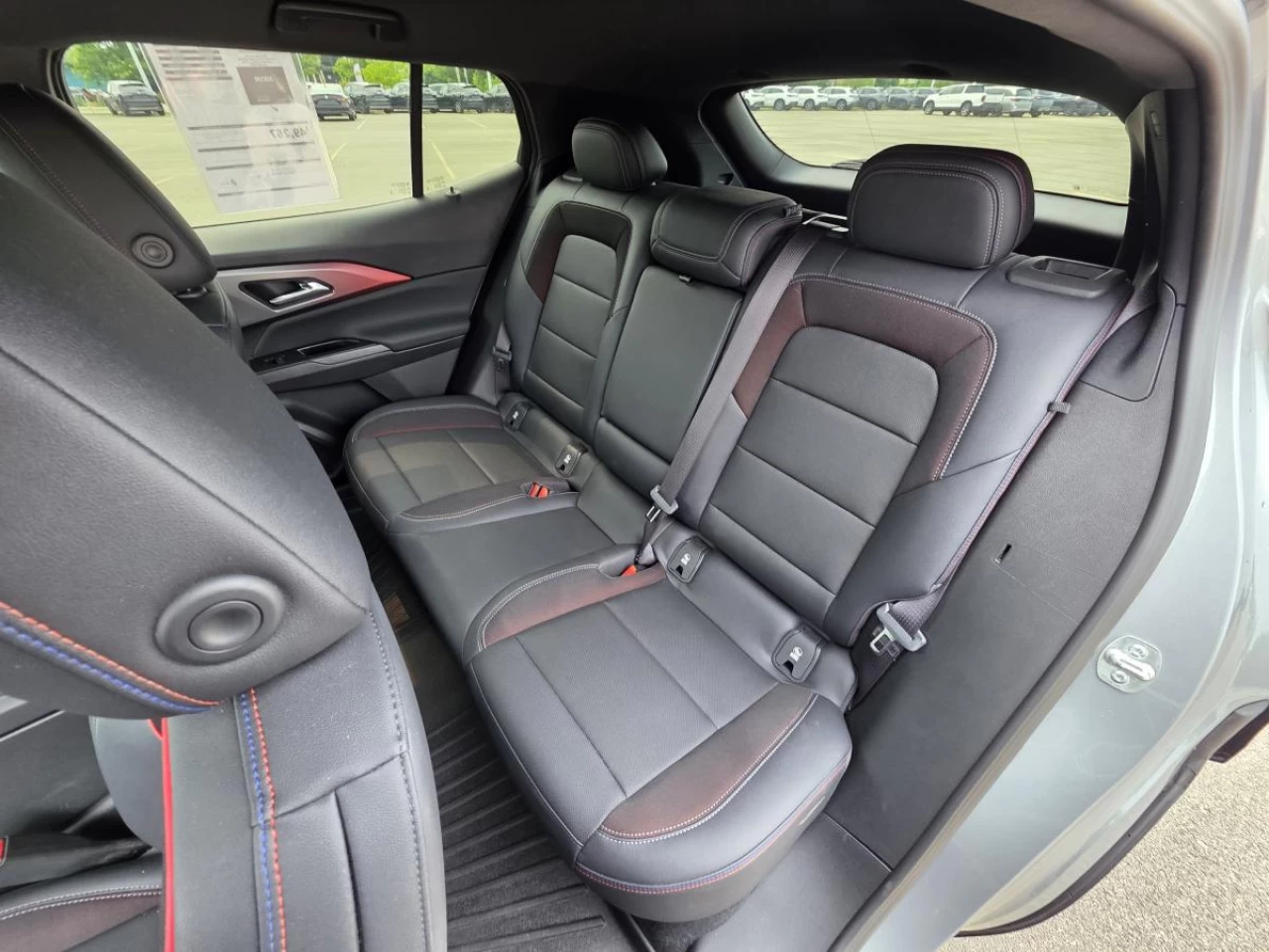 2025 Chevrolet Equinox EV 4dr RS Image principale