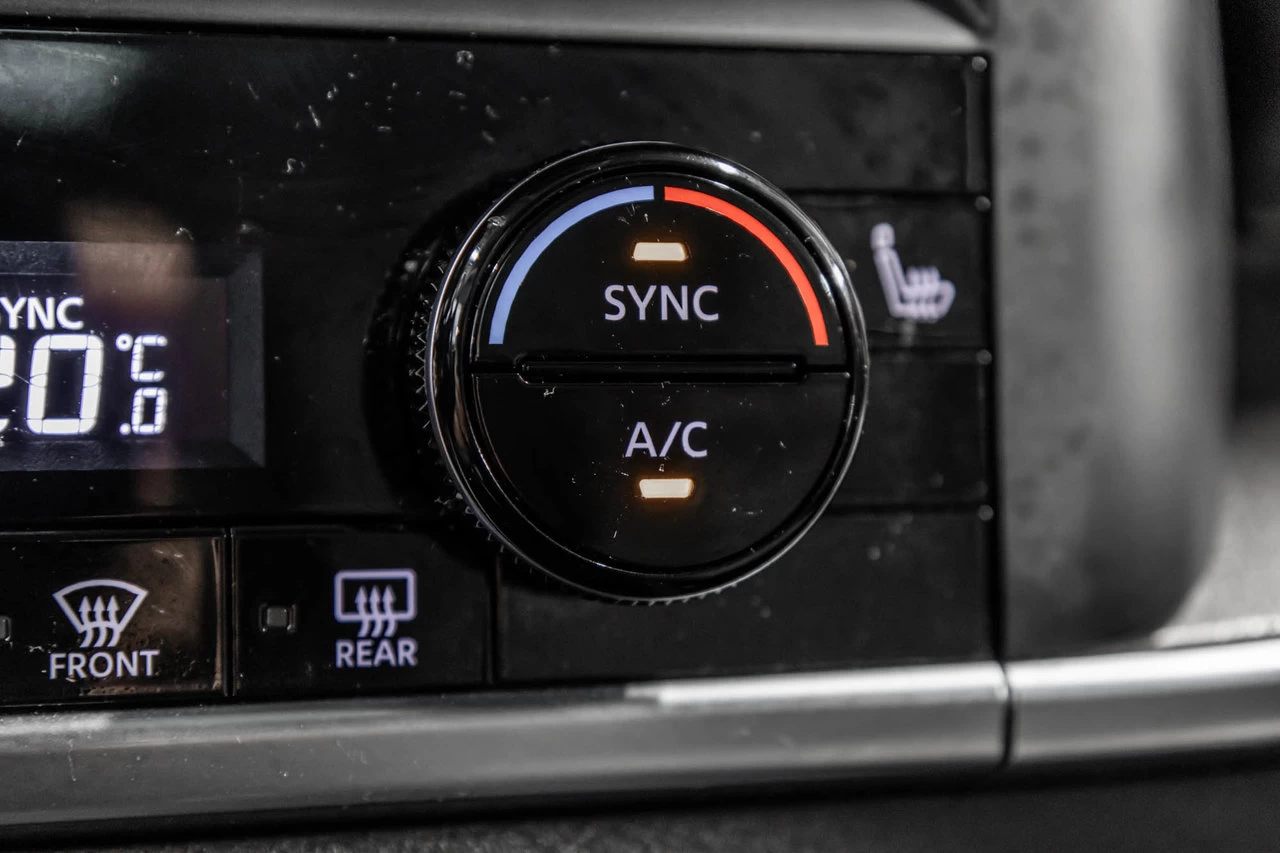 2023 Nissan Rogue Sv Tech Awd Main Image
