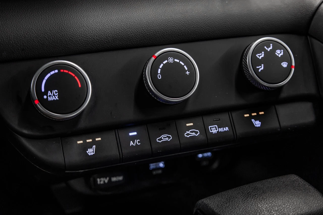 2022 Hyundai Elantra Essential Image principale