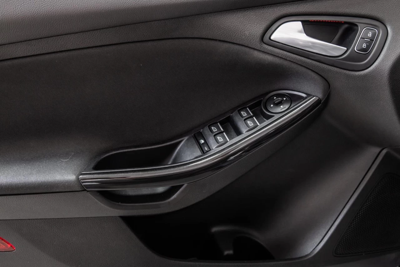 2016 Ford Focus Titanium NAVI+TOIT.OUVRANT+CUIR+CAM.RECUL Image principale