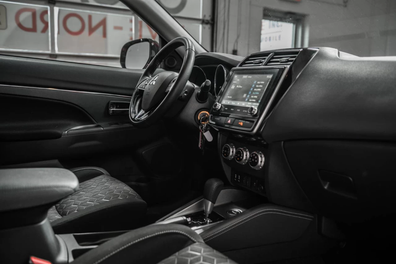 2022 Mitsubishi RVR ES AWC+SIEGES.CHAUFF+CARPLAY+BLUETOOTH+CAM.RECUL Main Image