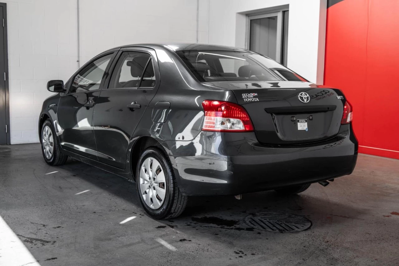 2010 Toyota Yaris Automatique + A/C BAS KM!!! Image principale