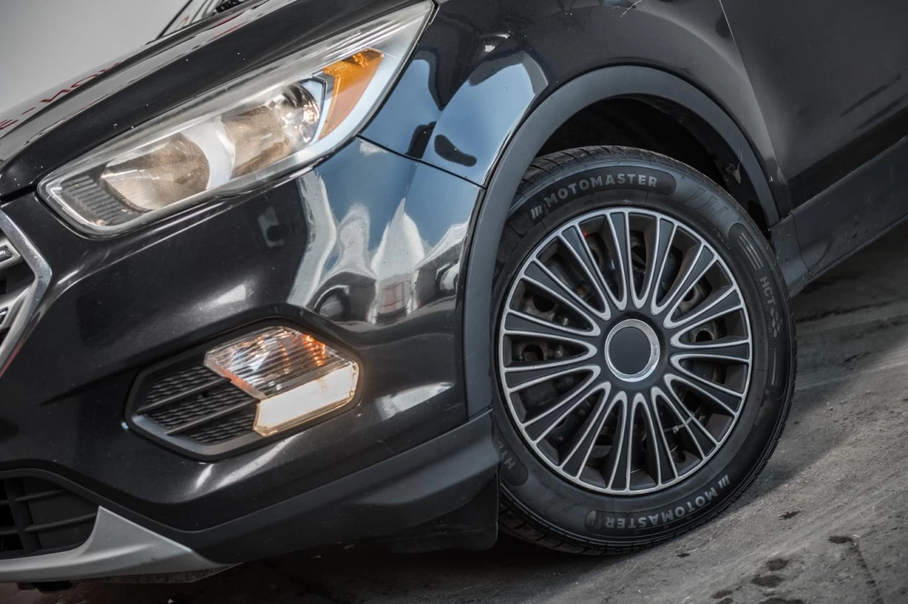 2017 Ford Escape Automatique 4WD SE Main Image