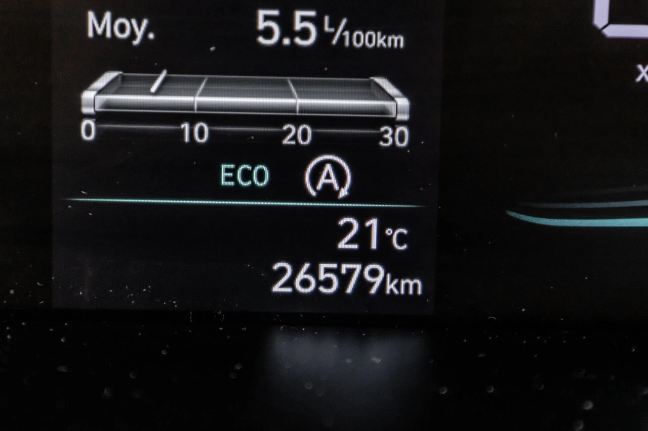 2024 Hyundai Elantra Essential Main Image