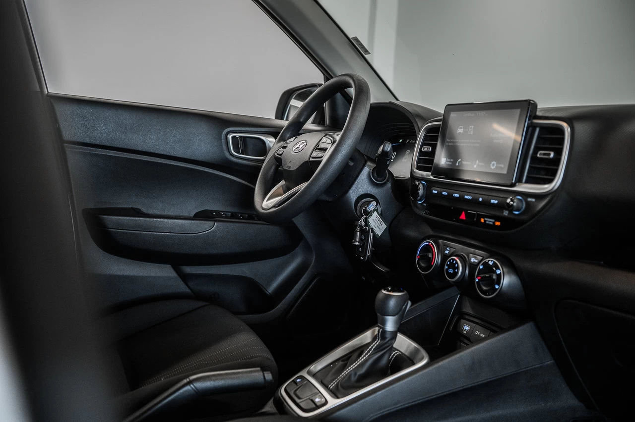 2024 Hyundai Venue Essential Main Image