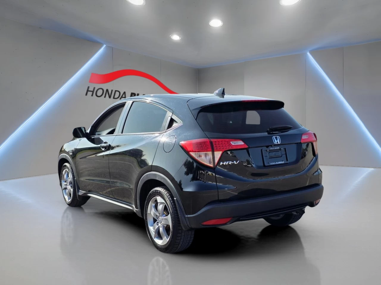 2018 Honda HR-V LX 2WD Manual Main Image