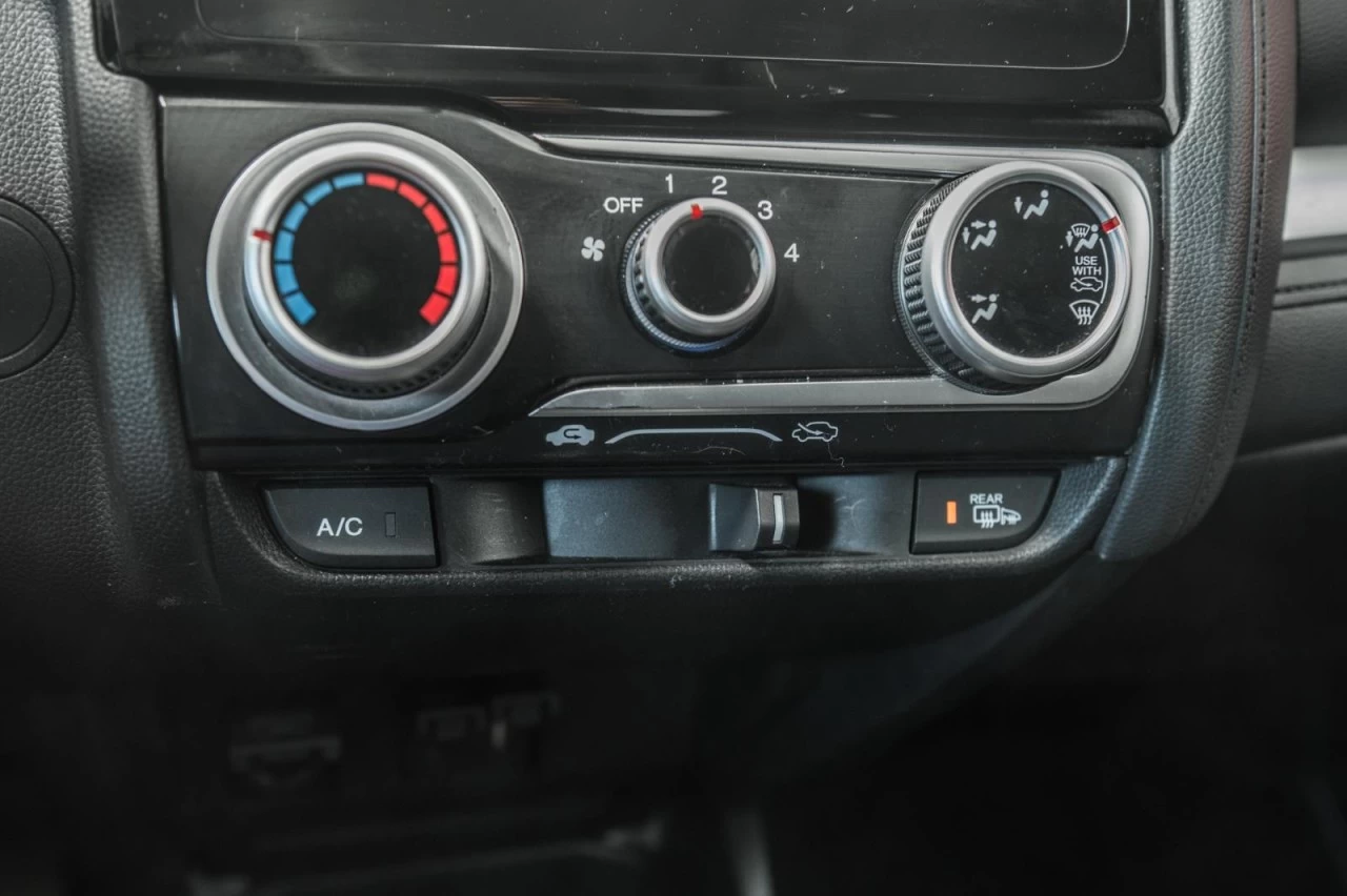 2015 Honda Fit Automatique - BAS KM - Garantie 1 AN Image principale
