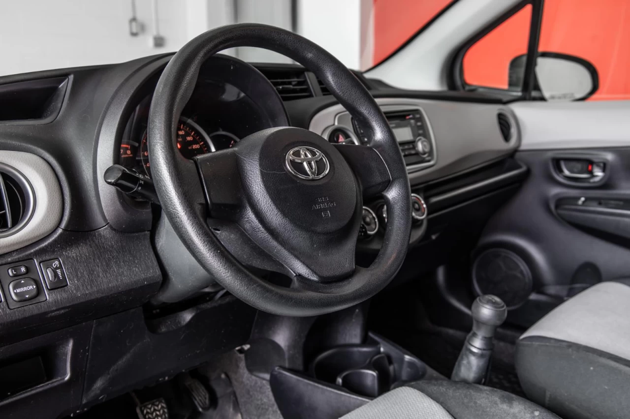 2013 Toyota Yaris Manuelle Garantie 1 AN Image principale