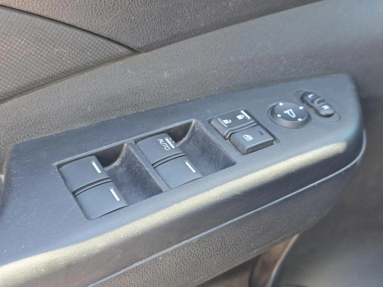 2015 Honda CR-V 4WD SE Image principale