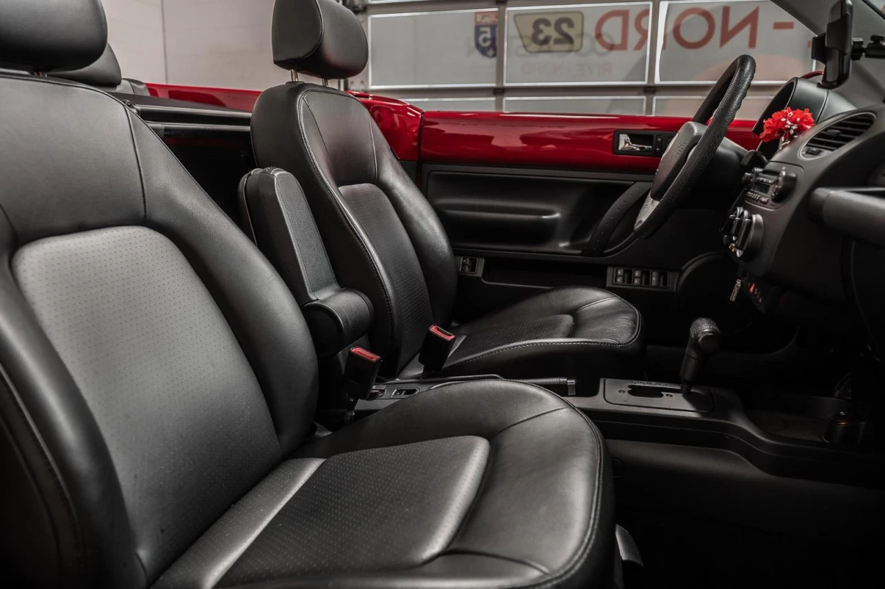 2009 Volkswagen New Beetle Comfortline BAS KM WOW Main Image
