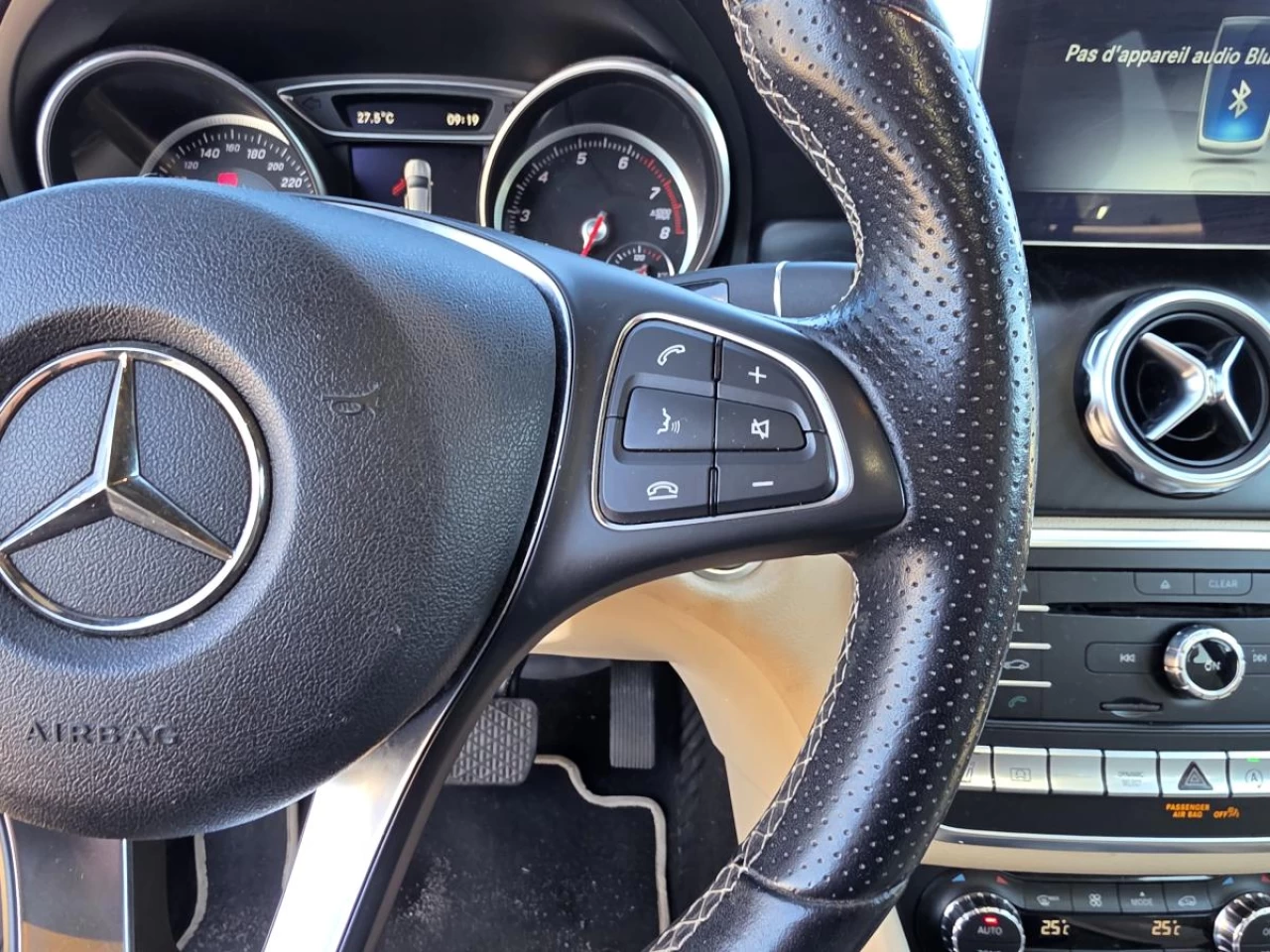 2020 Mercedes-Benz GLA250 GLA 250 4MATIC SUV Main Image